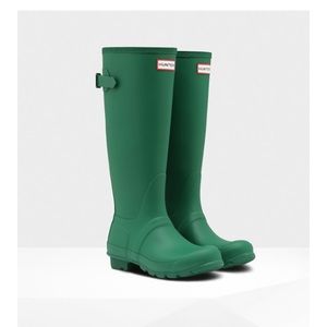 Hunter Boots Matte Green Adjustable Strap BNWT
